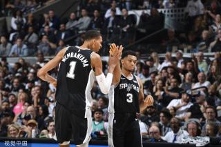 队的比赛中 队的比赛中