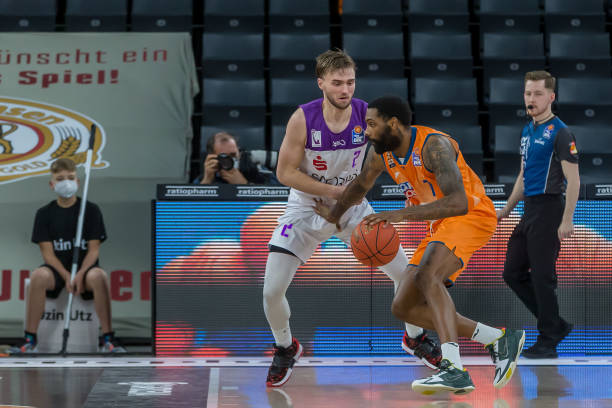 赛场上的个 赛场上的个