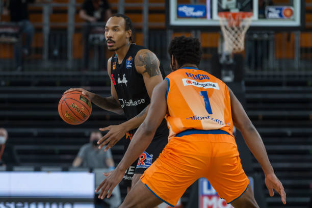 成为冲突的 成为冲突的