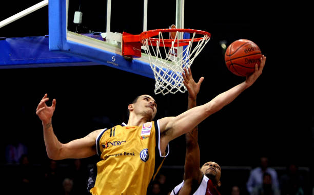 一场备受瞩 一场备受瞩