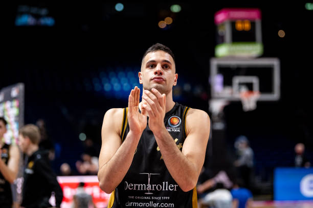 场比赛中 场比赛中