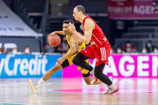 9年的亚冠 9年的亚冠